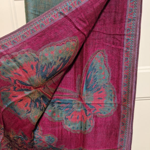 Scarf - Picture 4 of 5